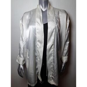 Victoria’s Secret Gold Label Ivory Satin Robe w Tie Belt, One Size